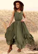 Load image into Gallery viewer, Shes a classic