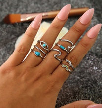 Load image into Gallery viewer, Her majesties I'm unique rings