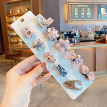 Load image into Gallery viewer, Bella's barrette bling