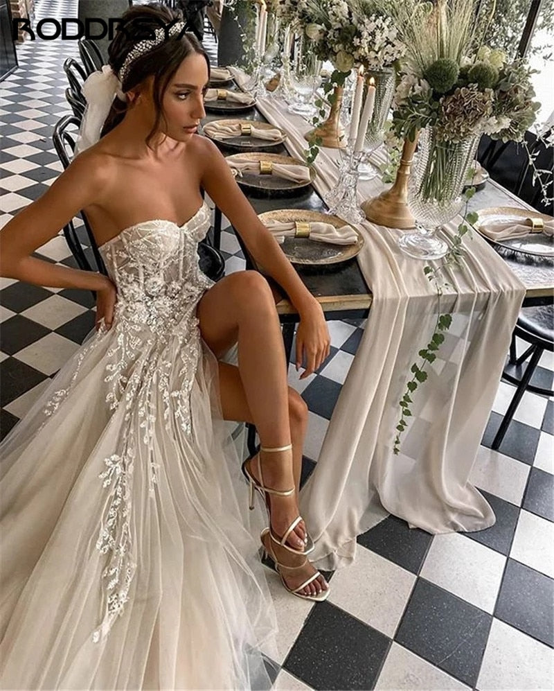Elegant Lace Queen