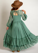 Load image into Gallery viewer, Boho classic beauty
